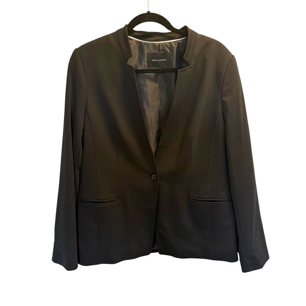 Banana Republic single button black blazer size 14